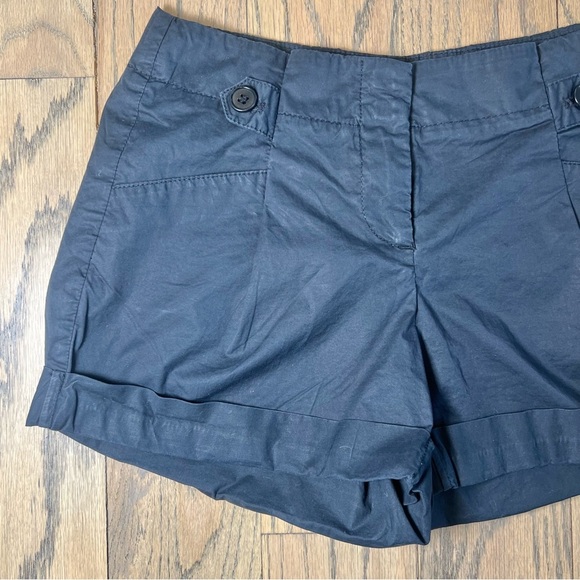 Thoery Women’s Black Cuffed Pleated Shorty Shorts Size 00 - Picture 2 of 12